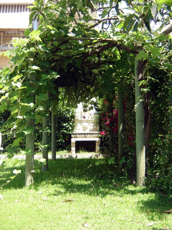 B&B Villa Fantasia Gaeta Exterior photo